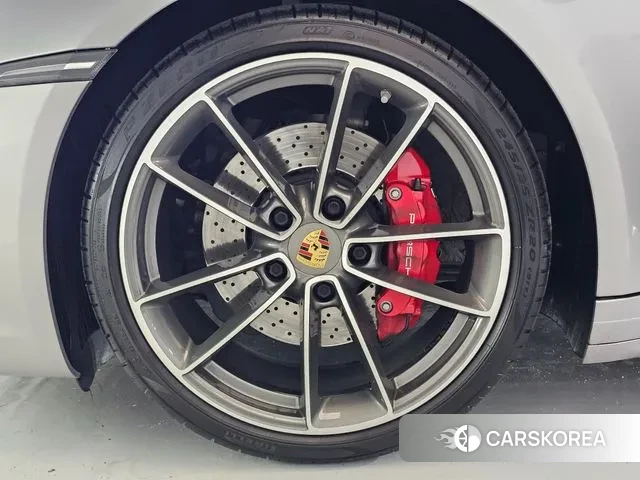 Porsche 911(992) id 3037997 из Кореи 14