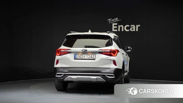 Kia Seltos id 4676737 из Кореи 29