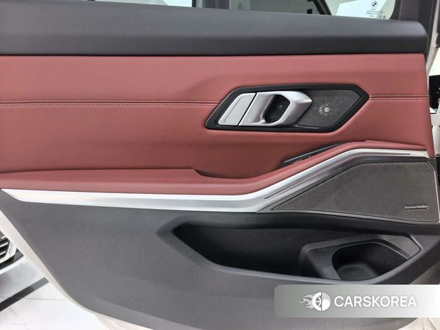 BMW 3 series id 4334697 из Китая 11