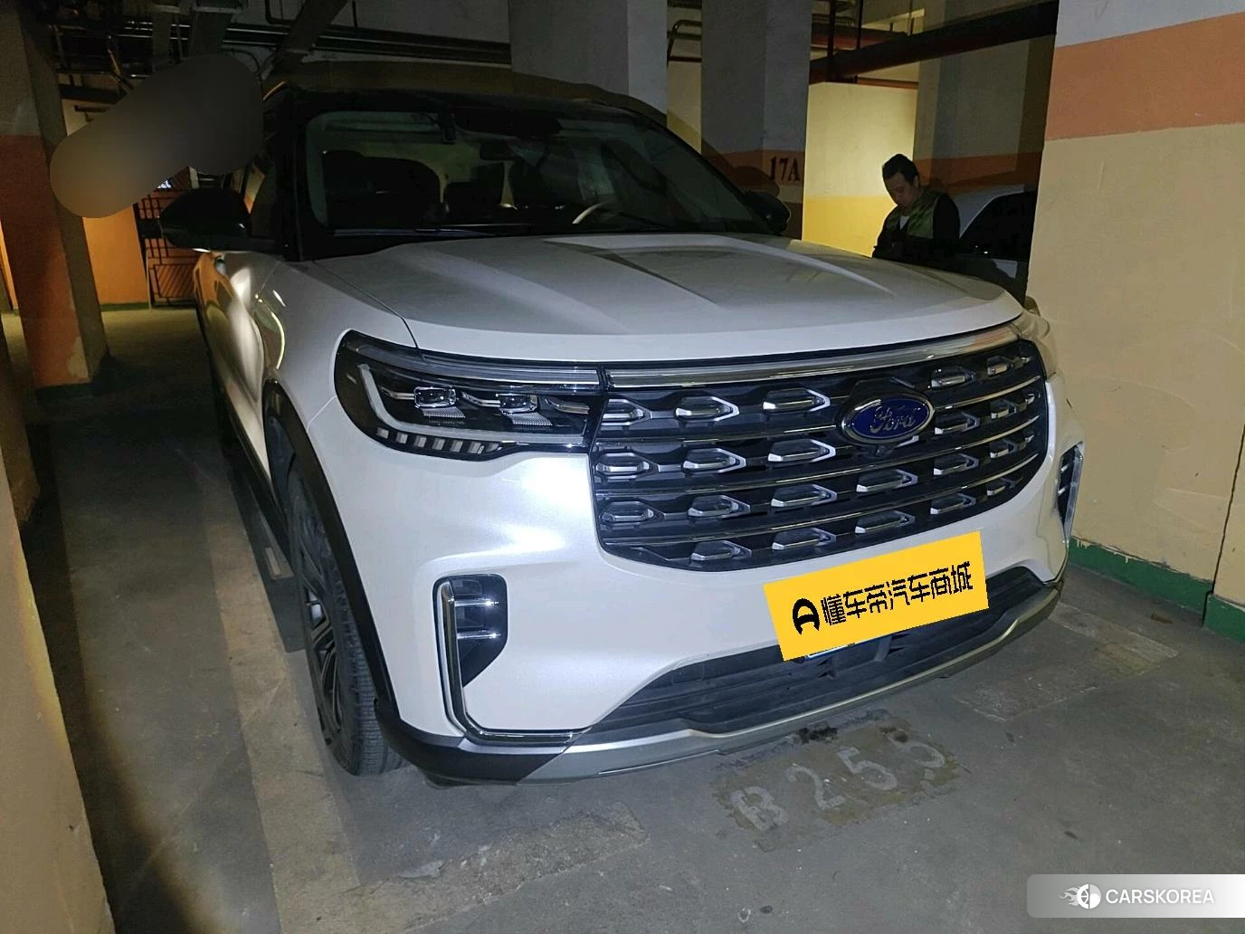 Ford Explorer 2022 Белый из Китая, фото 4