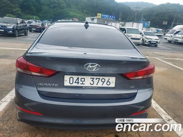 Hyundai Avante AD id 2865612 из Кореи 12