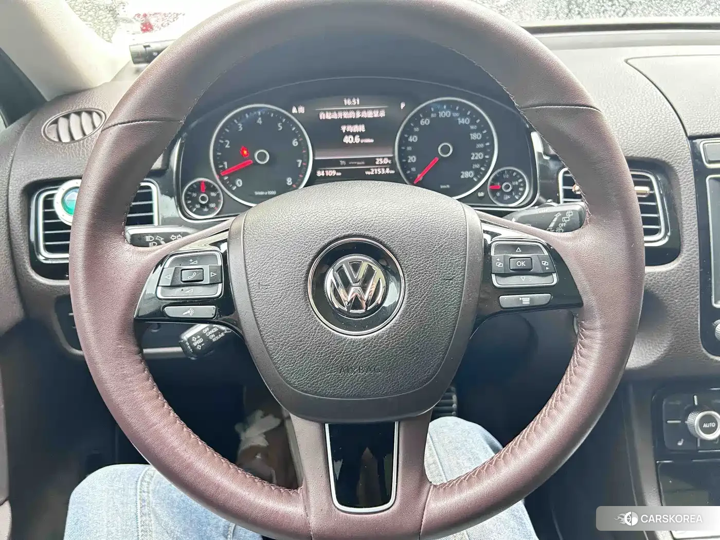 Volkswagen Touareg id 4565373 из Китая 12