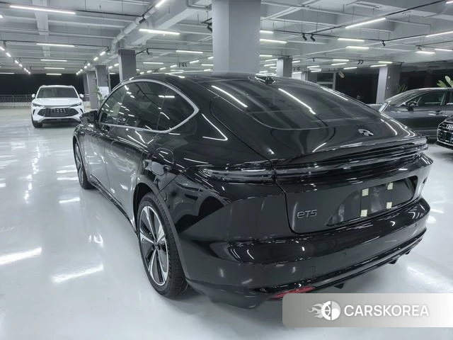 Weilai ET5 2026 Черный из Китая, фото 4