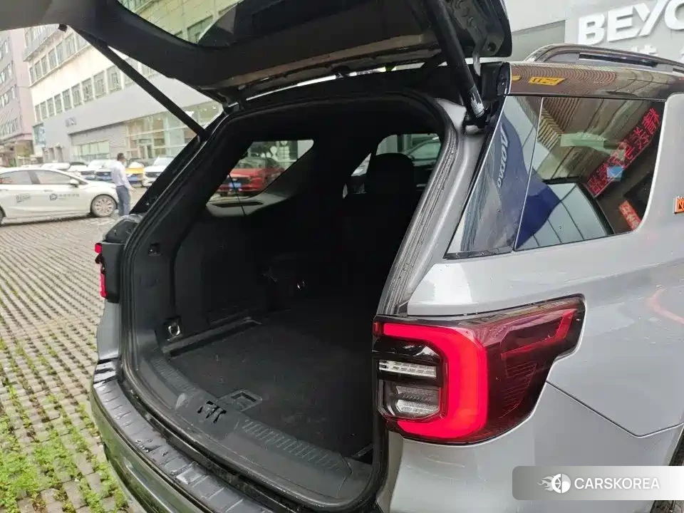 Ford Explorer 2026 Silver/gray из Китая, фото 4