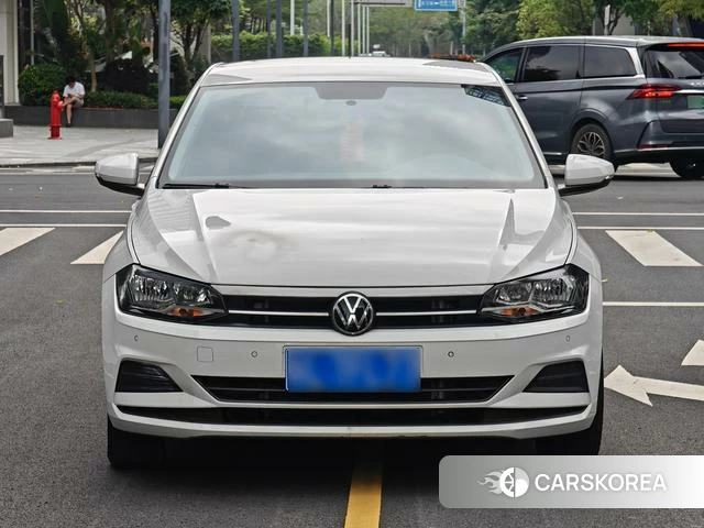 Volkswagen Polo 2023 Белый из Китая, фото 6