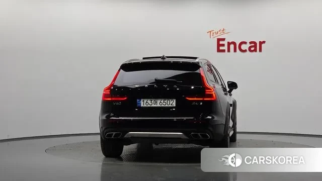 Volvo V60 Cross-Country 2nd Generation id 3361271 из Кореи 14