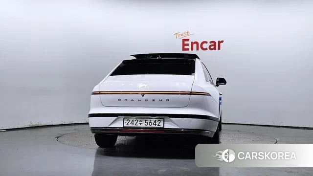 Hyundai Grandeur Hybrid (GN7) id 3042865 из Кореи 14