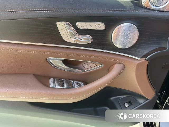 Mercedes-Benz E-class id 4328787 из Китая 10