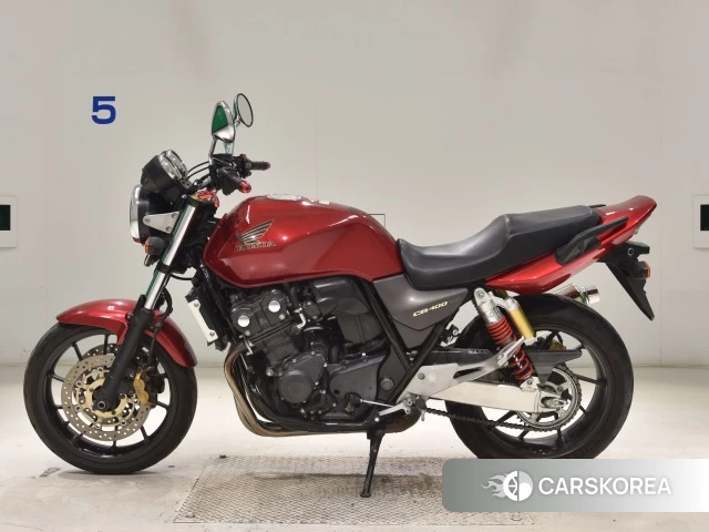 Проданный Honda CB400SF 2015 из Японии