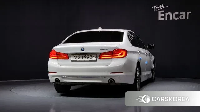 BMW 5 Series (G30) id 3145042 из Кореи 14