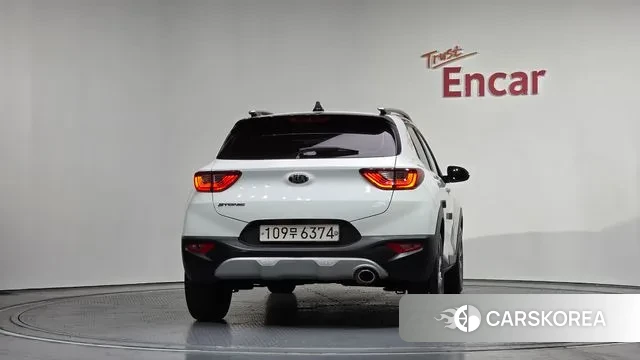 Kia Stonic id 3713615 из Кореи 14