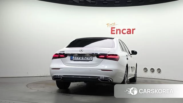 Mercedes-Benz E-Class W213 id 4759384 из Кореи 25
