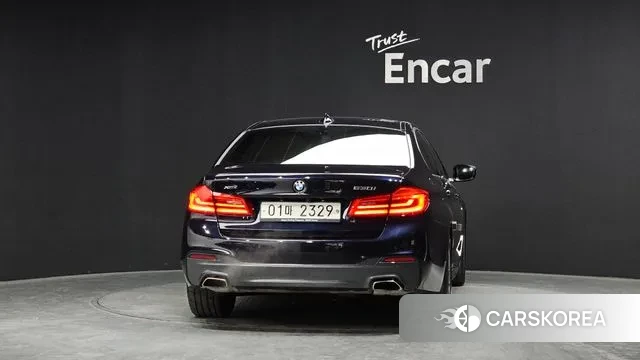 BMW 5 Series (G30) id 3617346 из Кореи 14