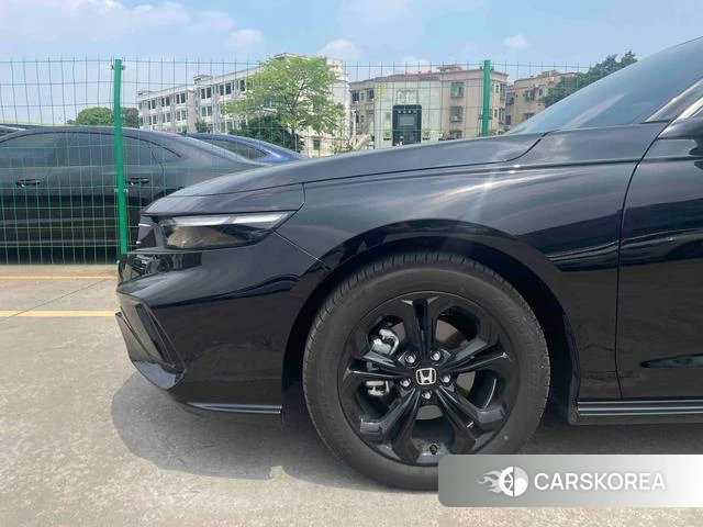 Honda Accord id 4190344 из Китая 10