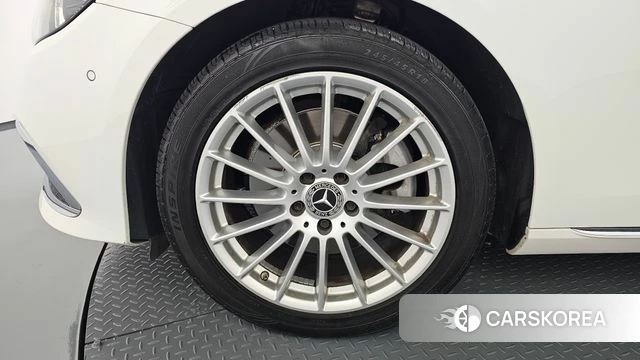 Mercedes-Benz E-Class W213 id 4702630 из Кореи 27