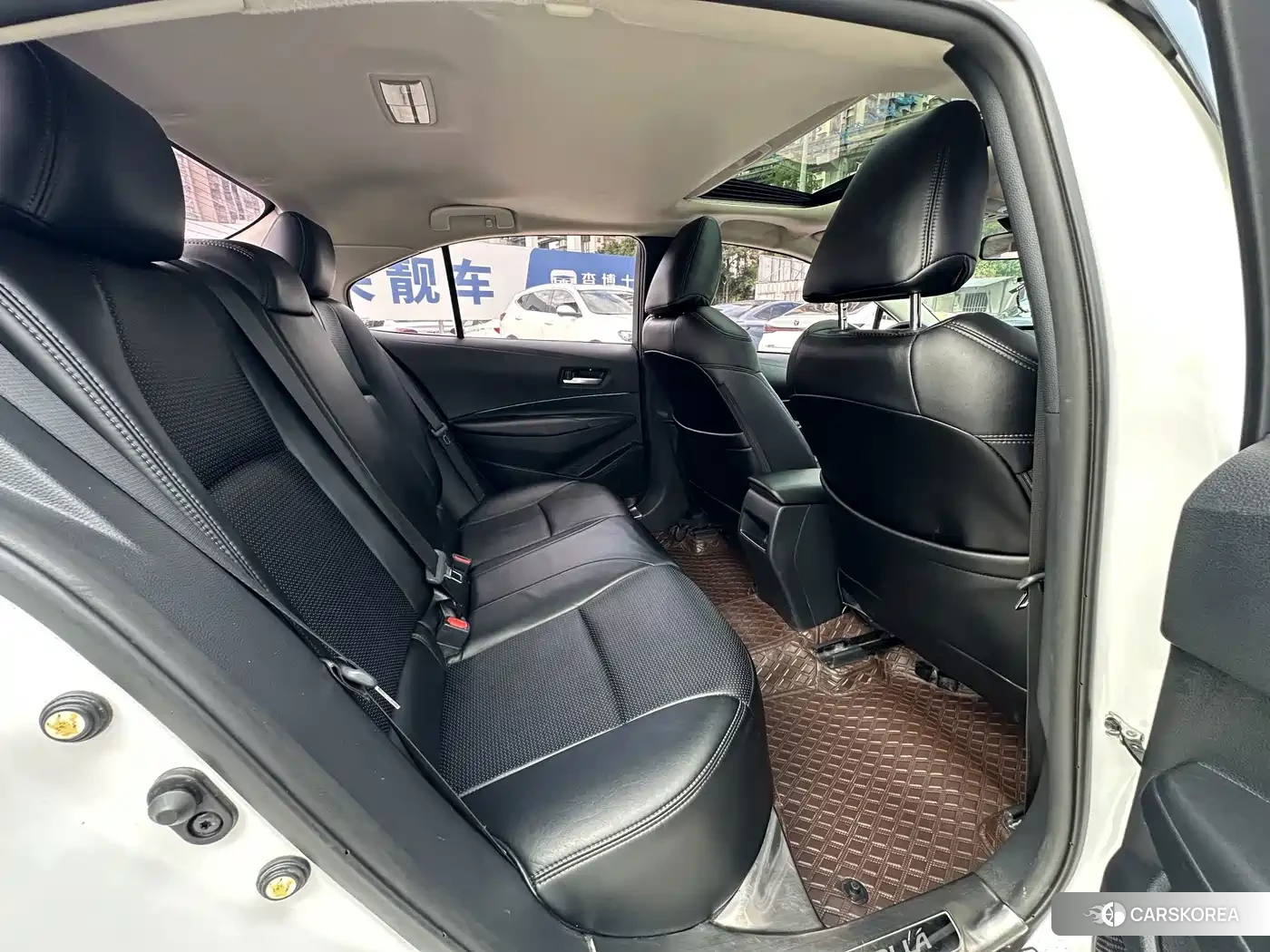 Toyota Corolla id 4679765 из Китая 15