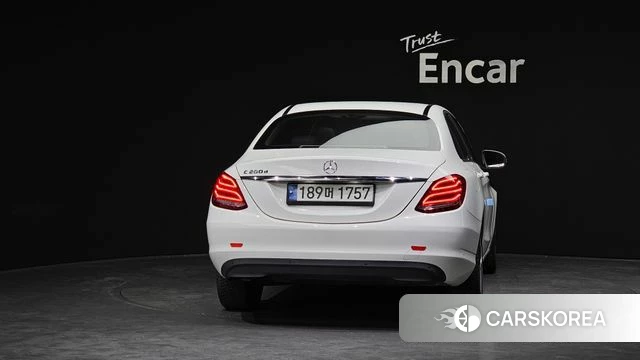 Mercedes-Benz C-Class W205 id 4708921 из Кореи 14