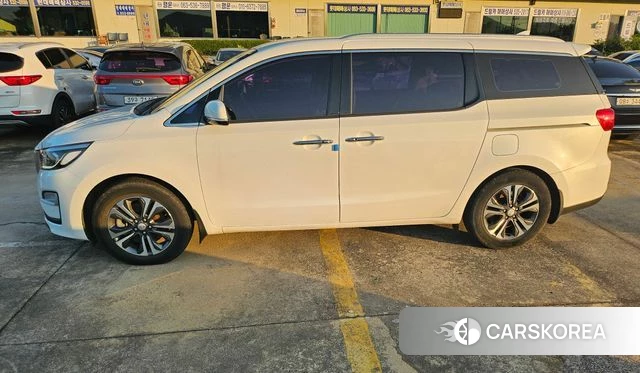 Kia The New Carnival 2018 Белый из Кореи, фото 5