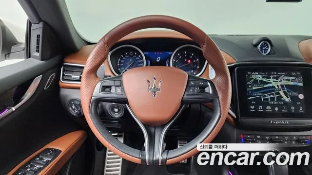 Maserati Ghibli id 2681110 из Кореи 14