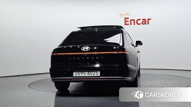 Hyundai Grandeur (GN7) id 4280200 из Кореи 24