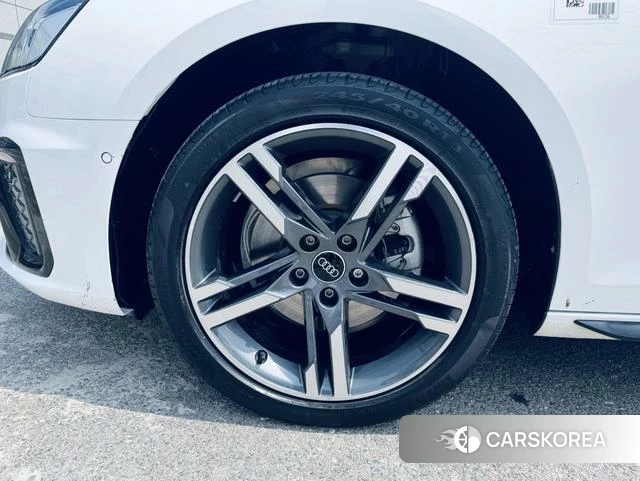 Audi A4L id 4275208 из Китая 13