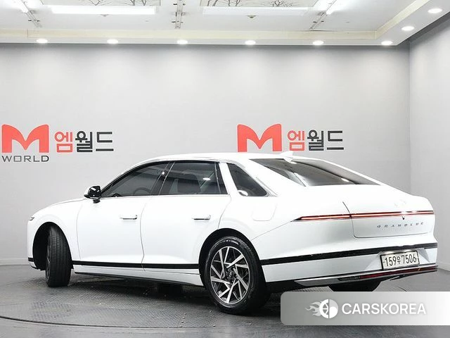 Hyundai Grandeur (GN7) id 4248696 из Кореи 14