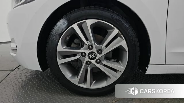 Hyundai Avante AD id 4605260 из Кореи 25