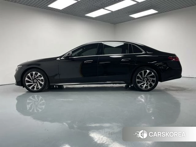 Mercedes-Benz E-class id 4264854 из Китая 14
