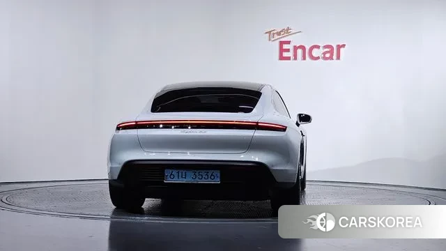 Porsche Taycan id 3361871 из Кореи 14