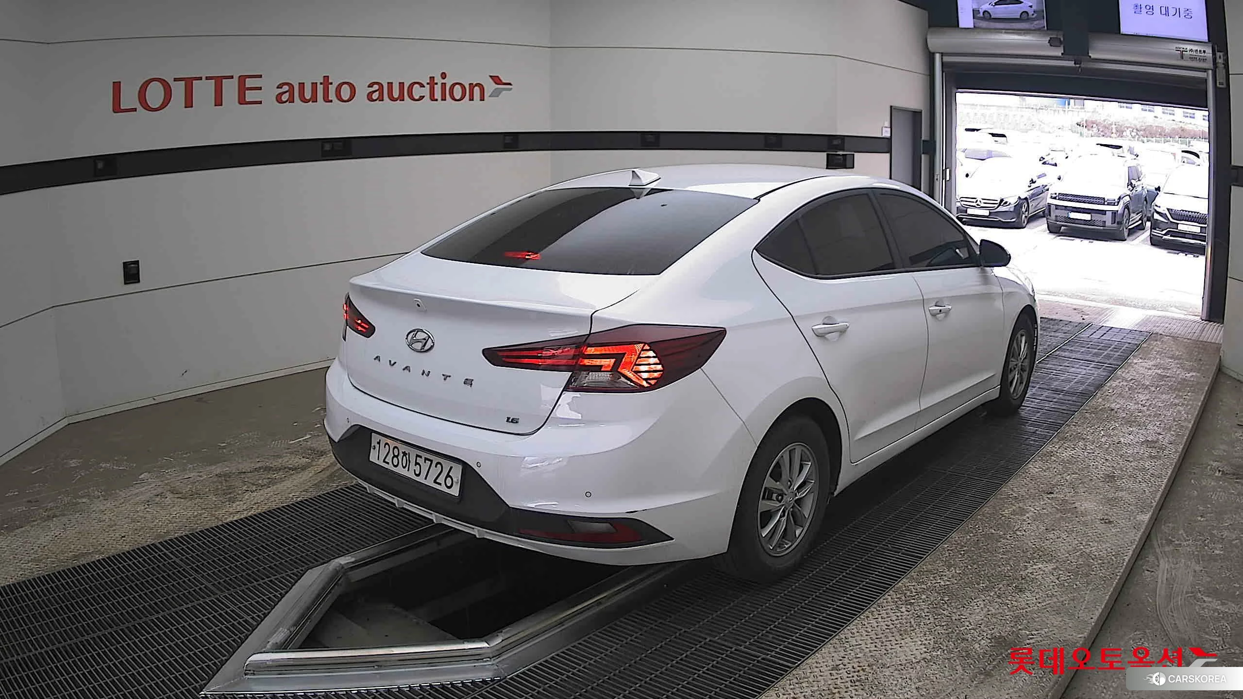 Hyundai Avante id 3869350 из Кореи 31