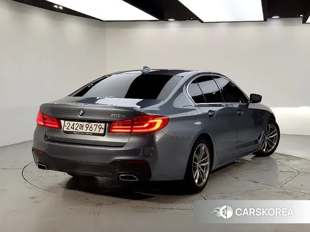 BMW 5 Series (G30) id 3444331 из Кореи 14