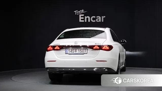 Mercedes-Benz E-Class W214 id 3571315 из Кореи 14