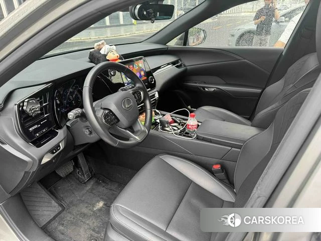 Lexus RX 2024 Серебристо-серый из Китая, фото 6