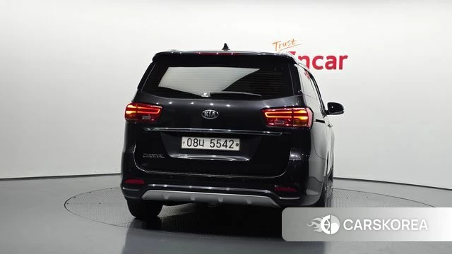 Kia The New Carnival id 4531019 из Кореи 14