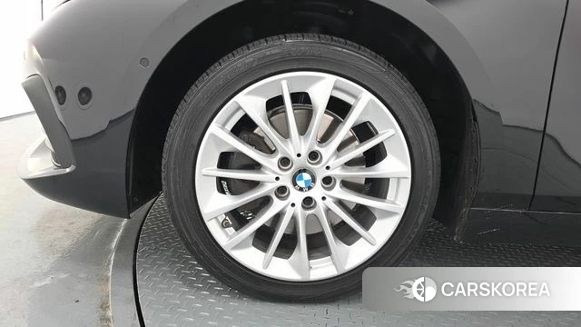 BMW 1 Series (F40) id 4507766 из Кореи 30