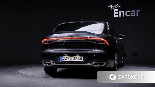 Hyundai The New Grandeur IG Hybrid id 4490437 из Кореи 29