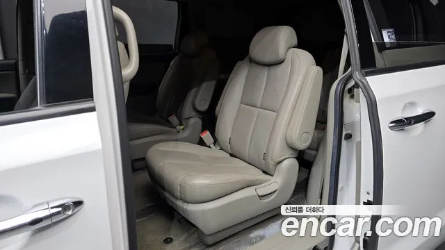 Kia The New Carnival id 2634216 из Кореи 14