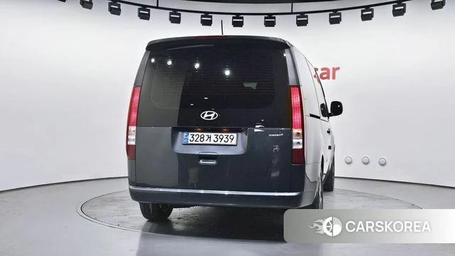 Hyundai Staria id 3940237 из Кореи 14