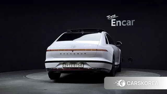 Hyundai Grandeur Hybrid (GN7) id 3147636 из Кореи 14