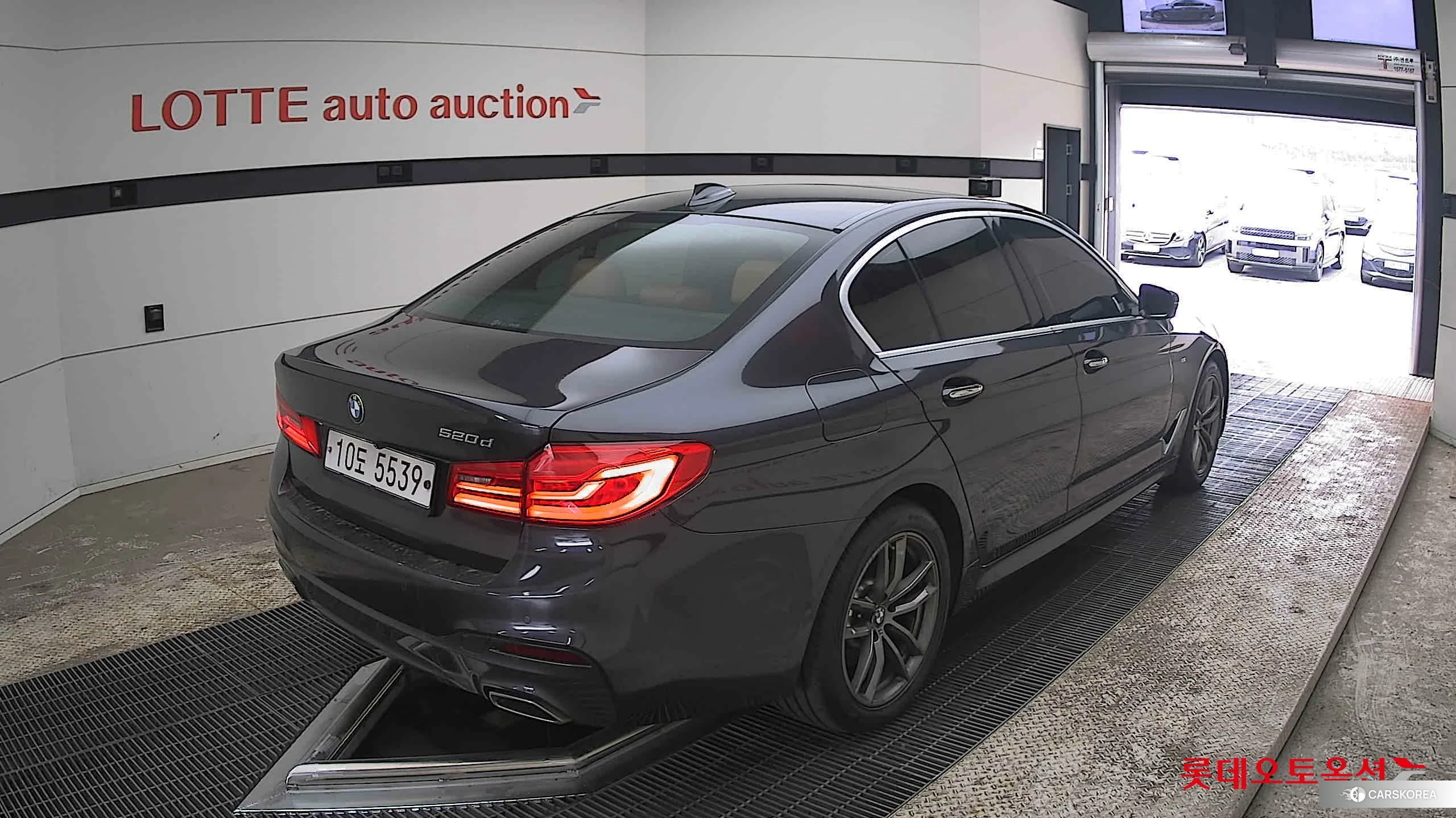 BMW  520d id 3875656 из Кореи 31