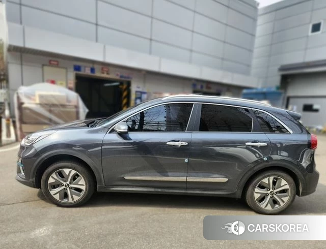 Kia Niro EV id 3801579 из Кореи 14