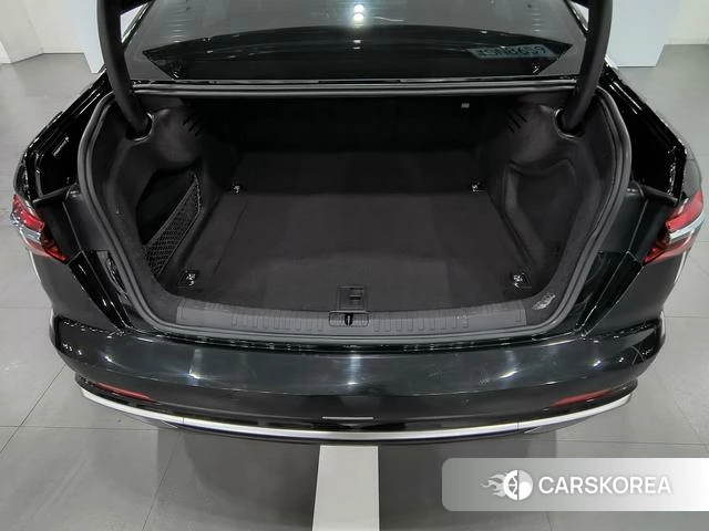 Audi A6L 2024 Черный из Китая, фото 4