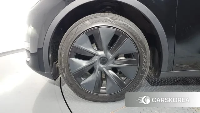 Tesla Model Y id 3436949 из Кореи 14