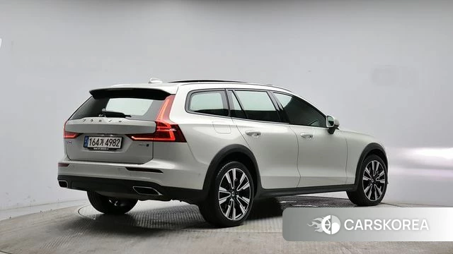 Volvo V60 Cross-Country 2nd Generation id 4784219 из Кореи 14