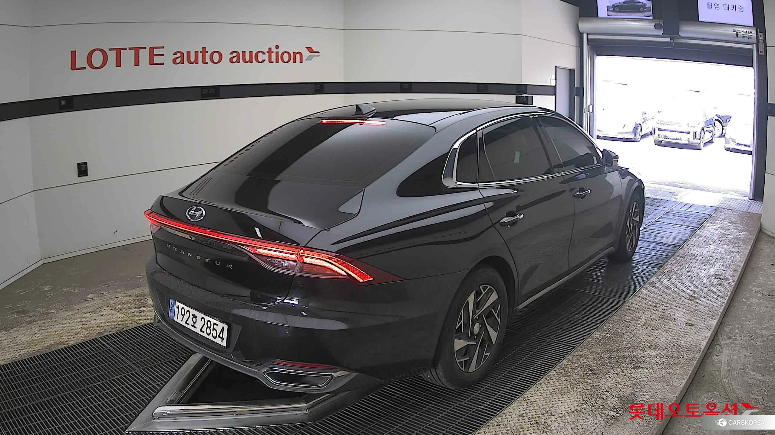 Hyundai Grandeur Hybrid id 3881998 из Кореи 31