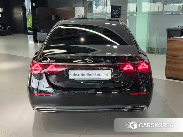Mercedes-Benz E-Class W214 id 4635027 из Кореи 14