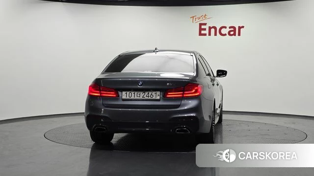 BMW 5 Series (G30) id 3955362 из Кореи 14