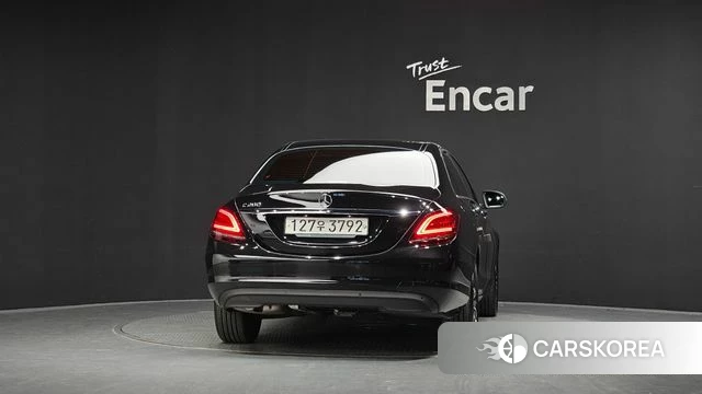 Mercedes-Benz C-Class W205 id 4895036 из Кореи 28