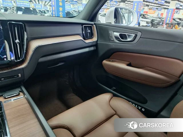 Volvo XC60 id 3908029 из Китая 11