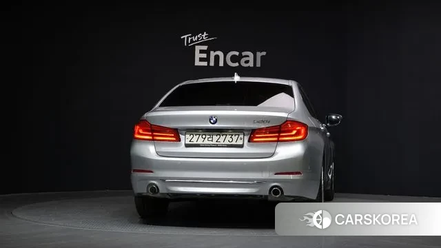 BMW 5 Series (G30) id 3546882 из Кореи 14